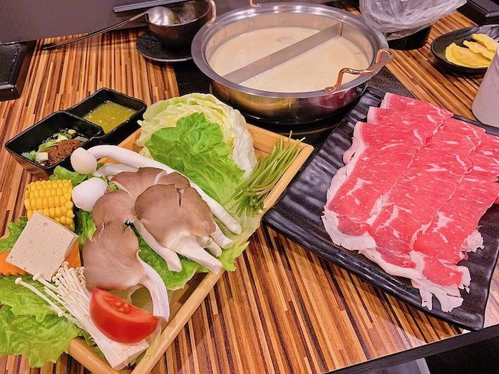 綠山丘鍋物。咖啡