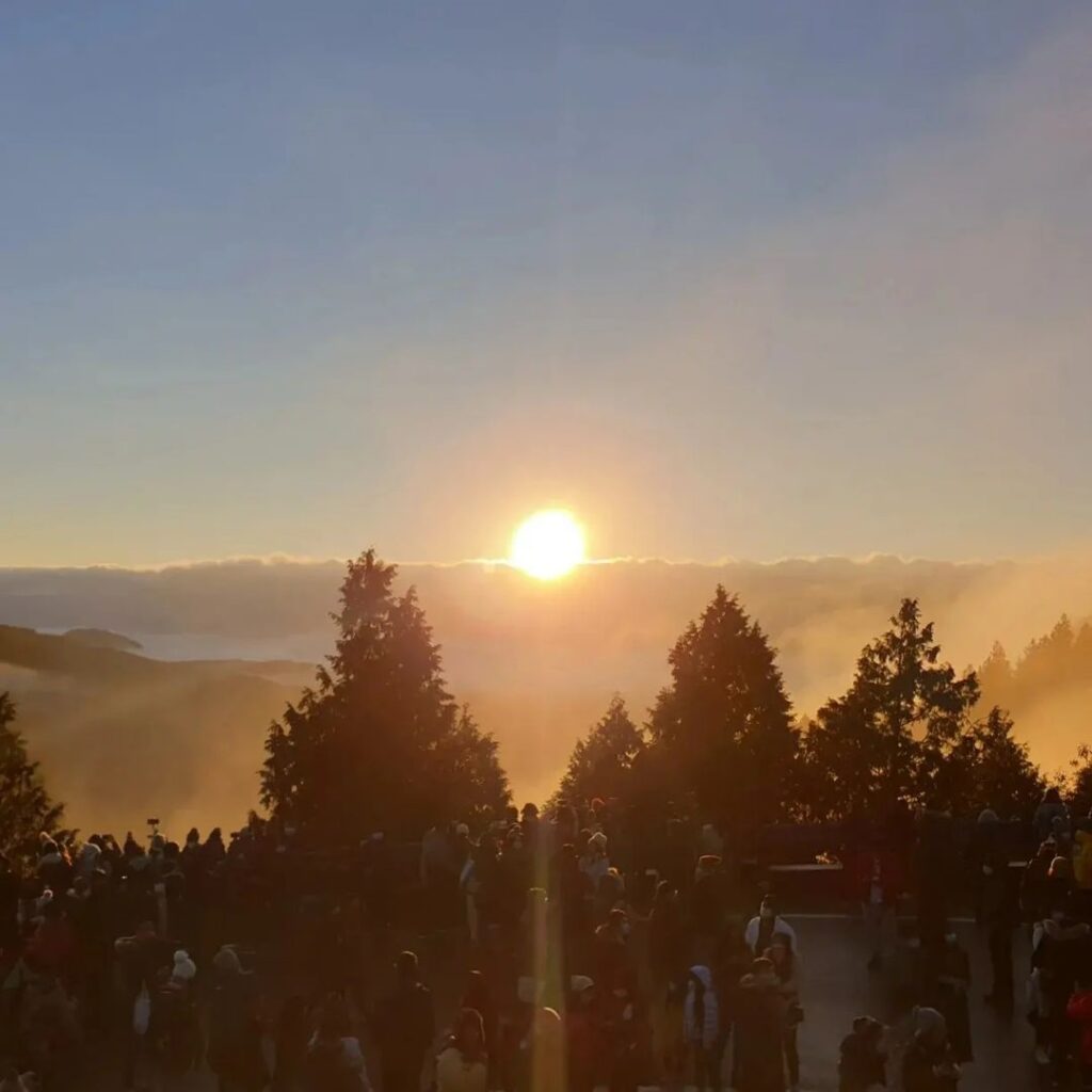 宜蘭太平山日出
