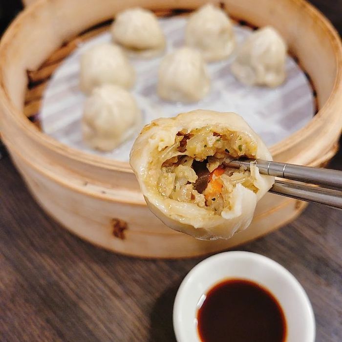 吳名蒸餃