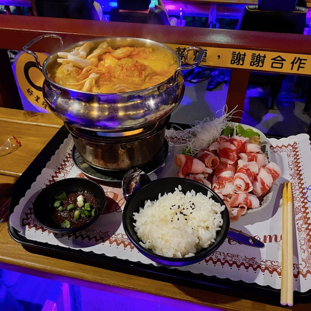 好星晴夜景泡腳咖啡廳