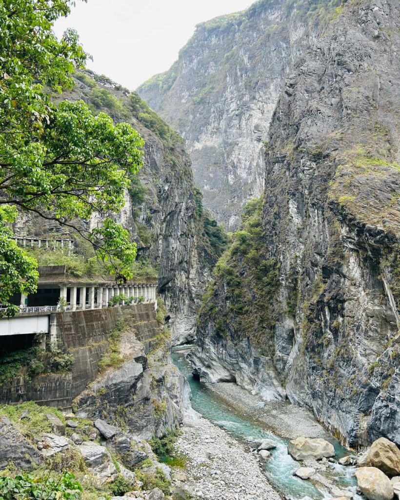布洛灣山谷