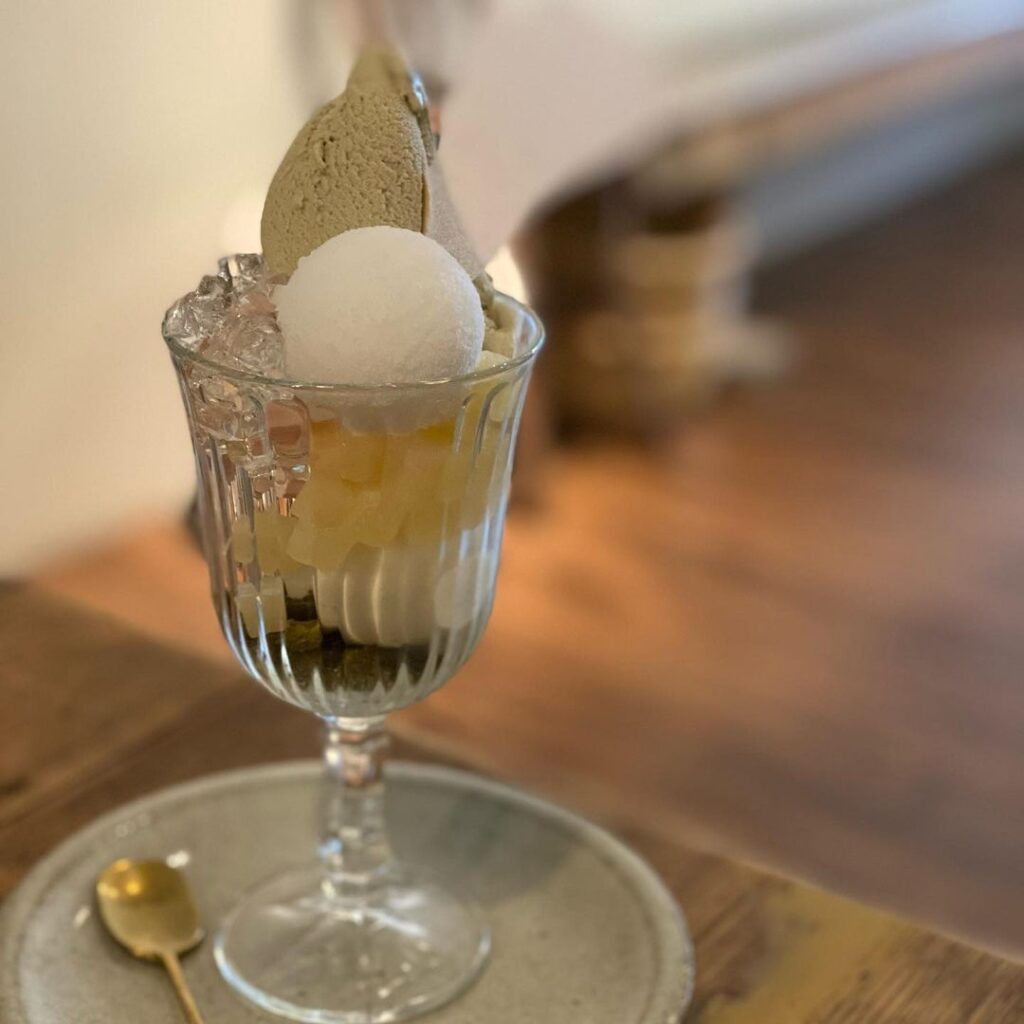 Deux Doux Crèmerie, Pâtisserie & Café