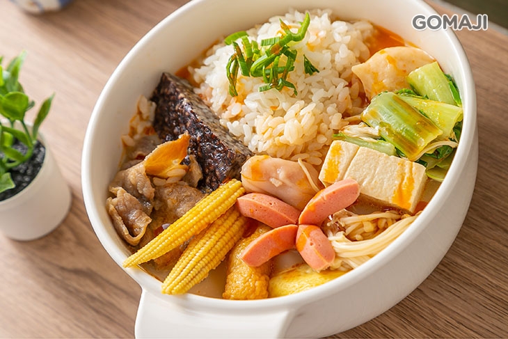 餵 湯泡飯 (中壢店)