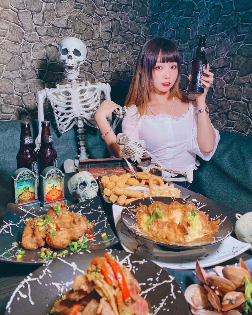 MOVE Restaurant 𝄞 Bar