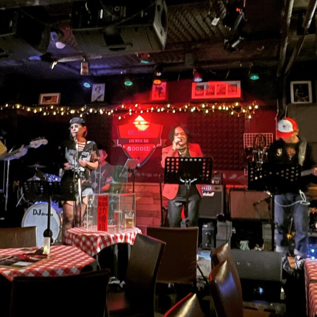 Oldie Goodie Live Bar