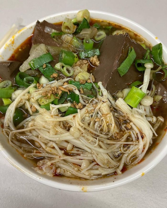 麻辣匠麻辣鴨血臭豆腐