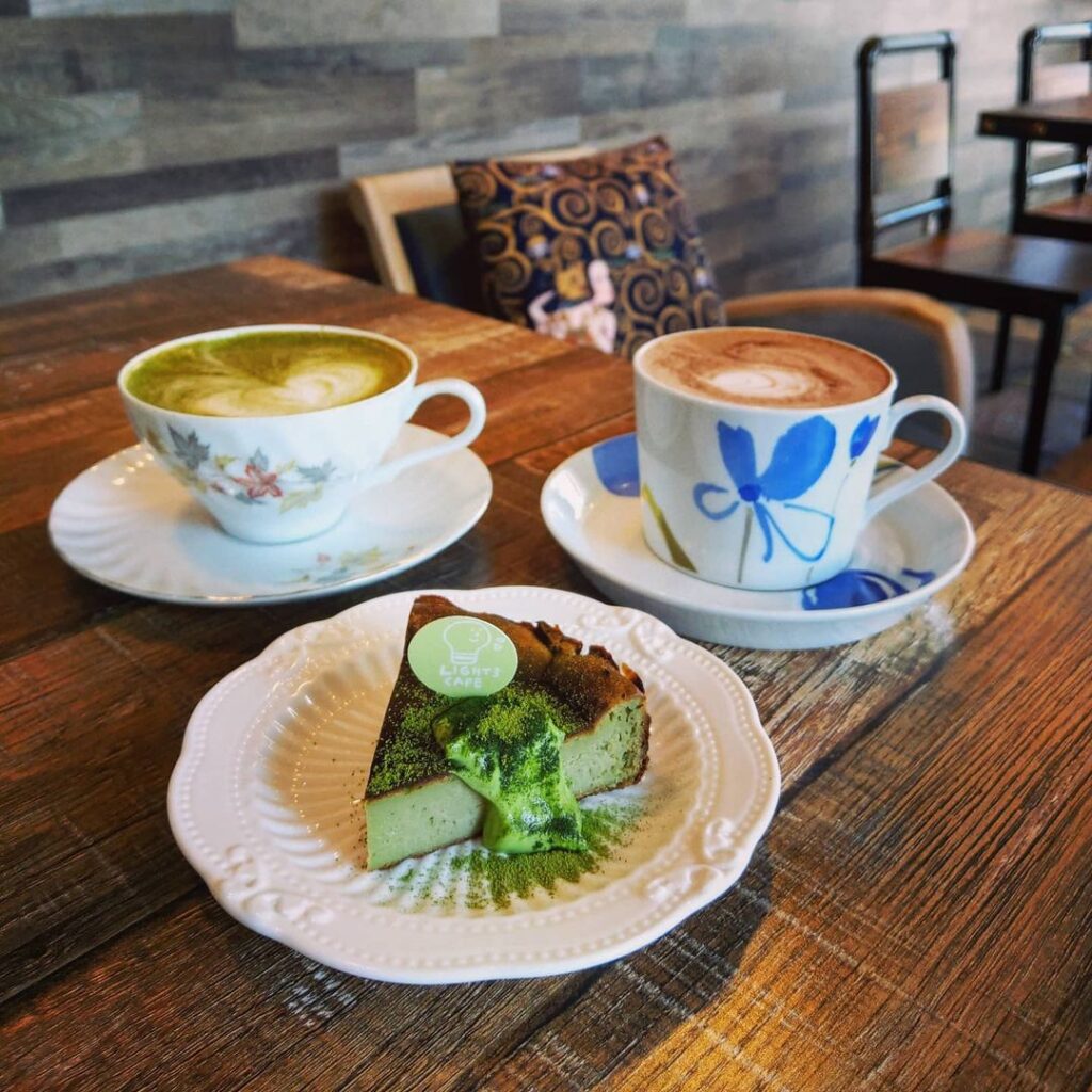 Light 3 Cafe