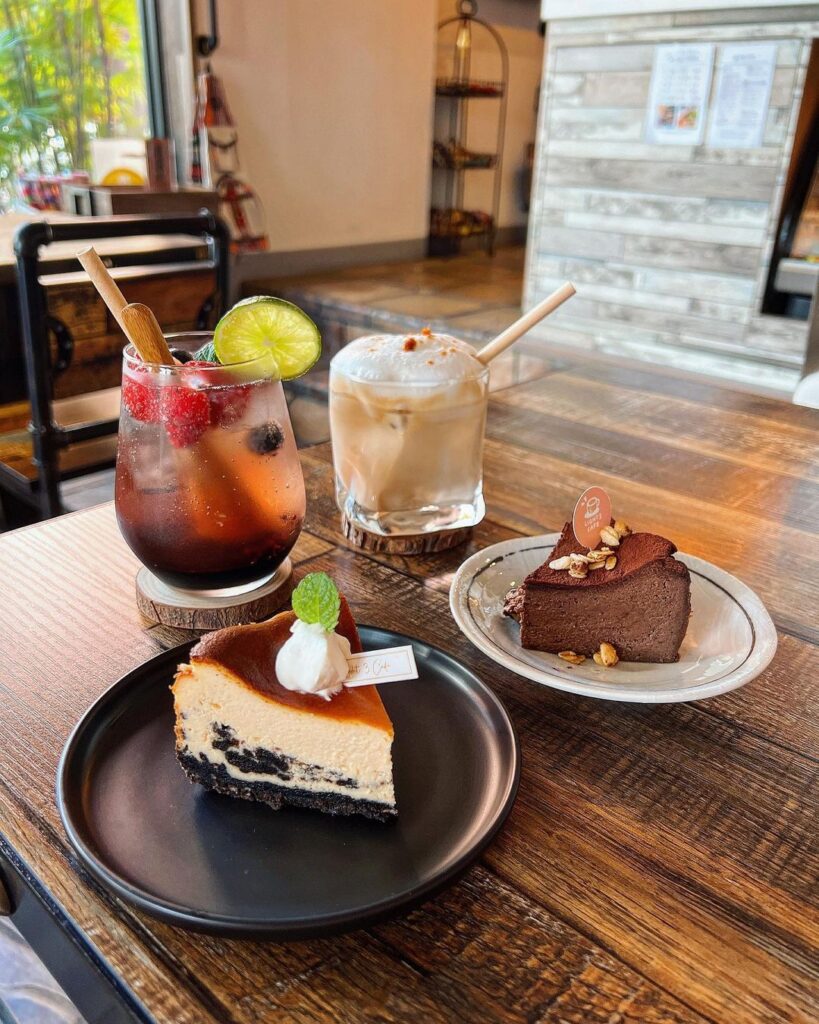 Light 3 Cafe