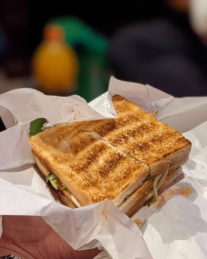 基隆崁仔頂碳烤三明治總店