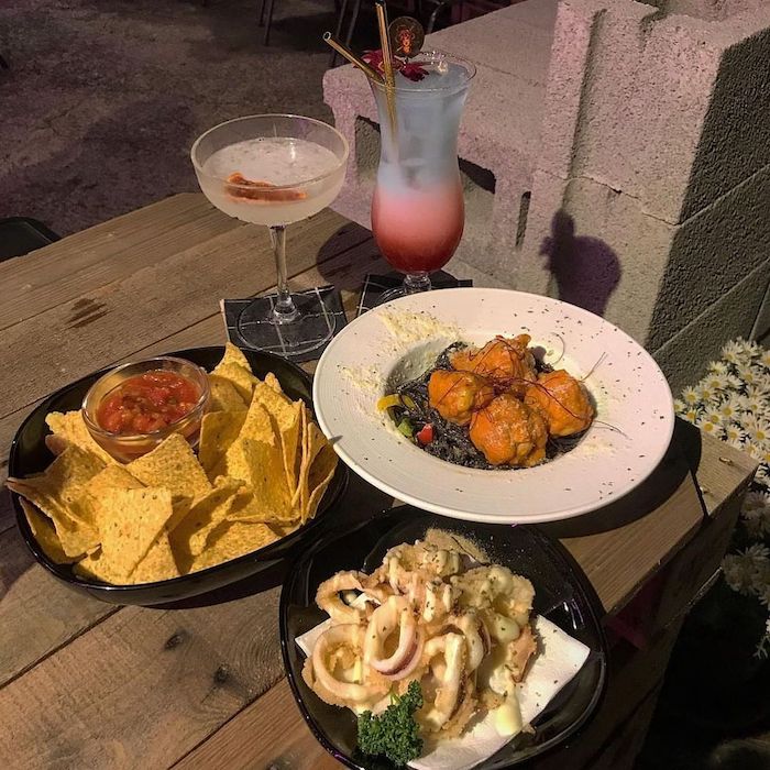 上癮餐酒館