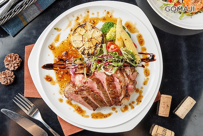  IcoNiq Bistro&Bar