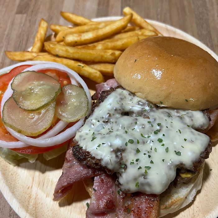 Burger O'clock