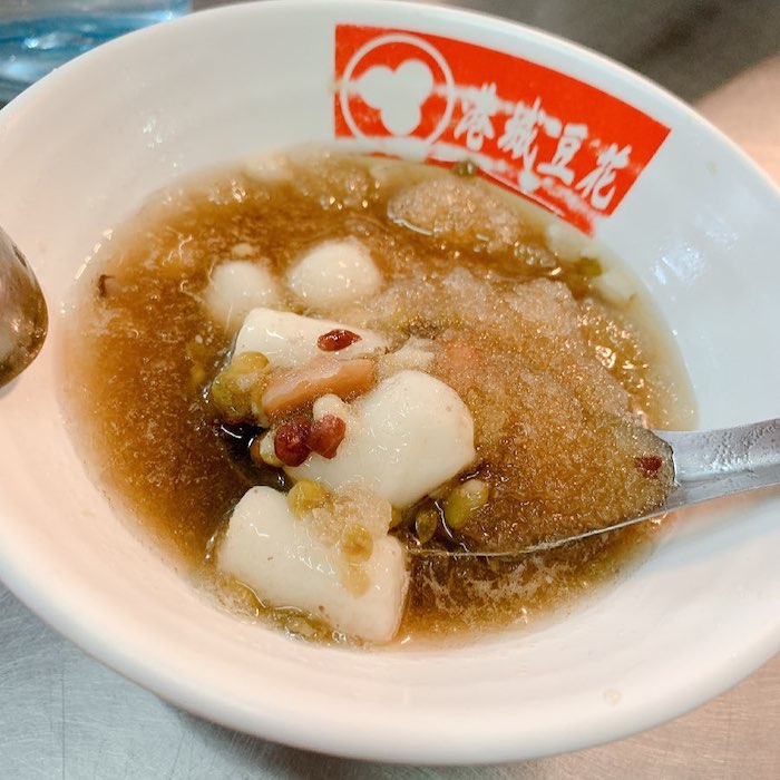 港城（施）豆花
