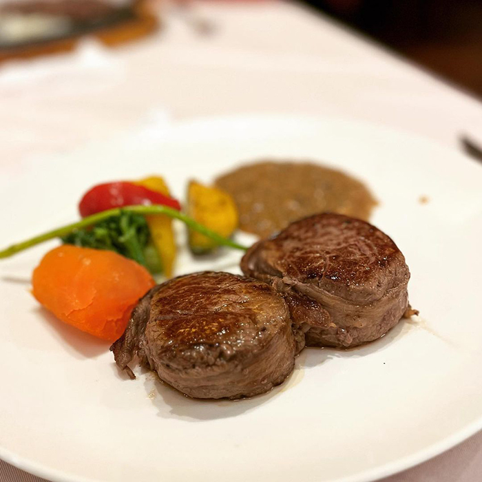 Home Steak 紅屋牛排館