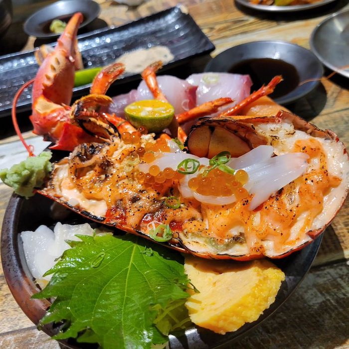 浮誇海鮮丼飯專門店