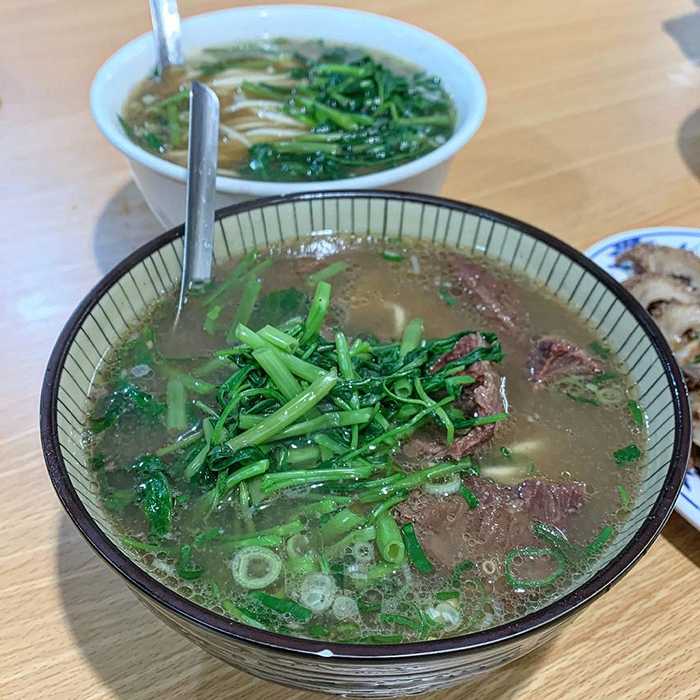 廖家牛肉麺