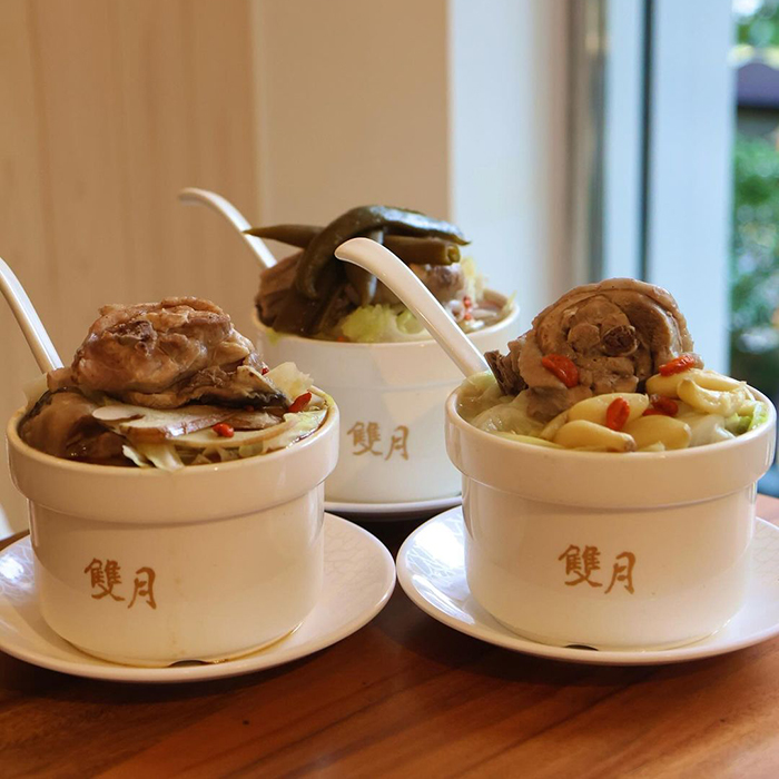 雙月食品社