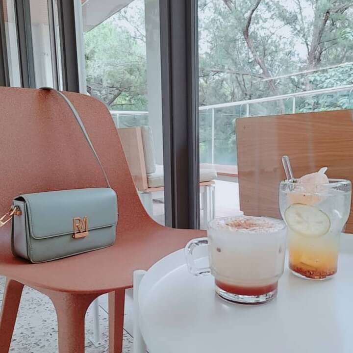 春池玻璃 Spring Pool Glass