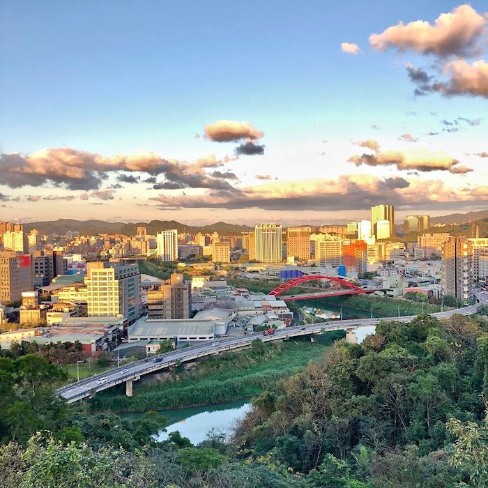 小南港山