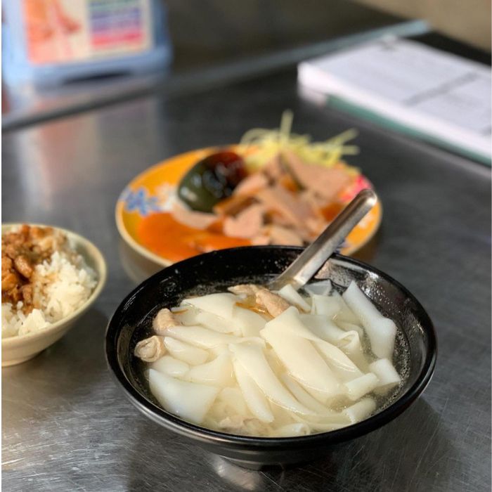 郭家巷頭粿仔湯
