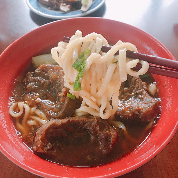 東興野菜牛肉麵