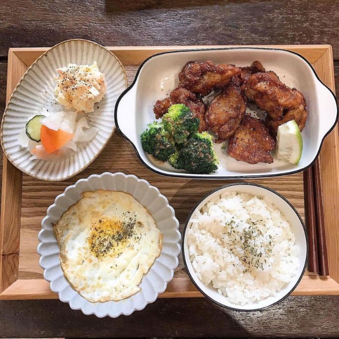 蓊蓊書店