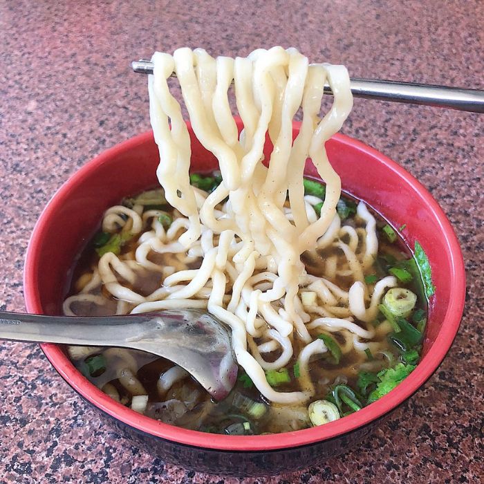 美東芳牛肉麵