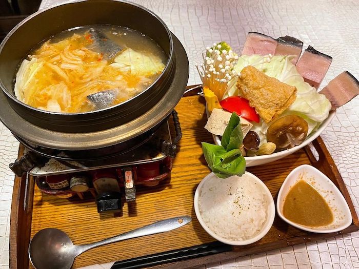 山吻泉餐廳