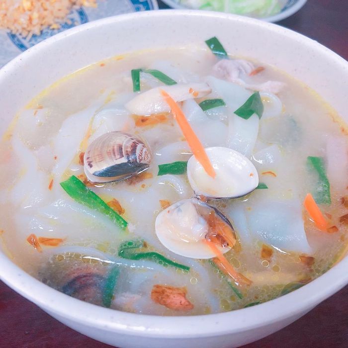日新飲食店