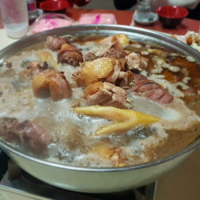 泰勝土雞城