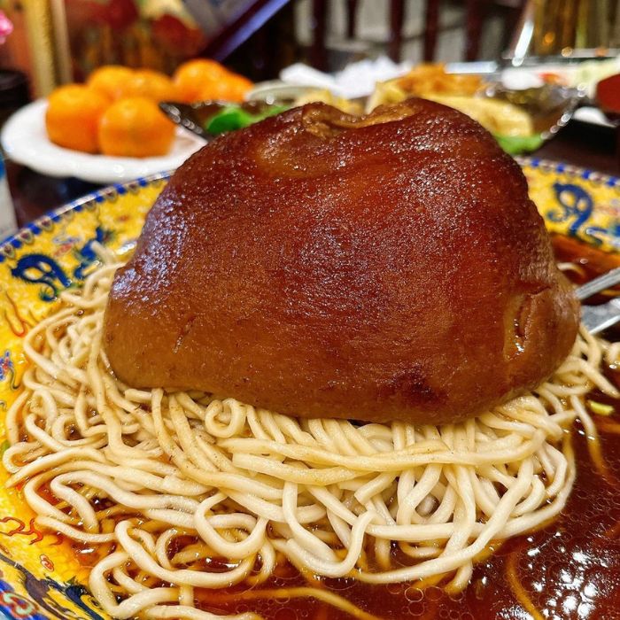 鶴山飯館