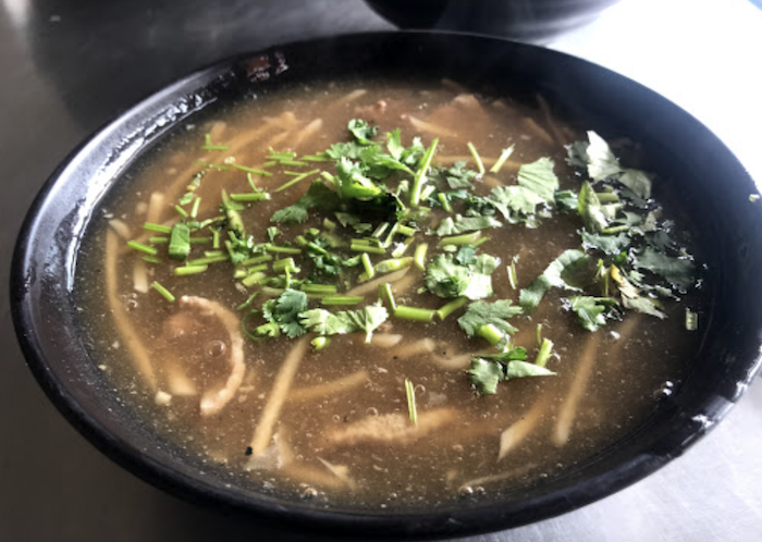 六腳下港味鴨肉羹
