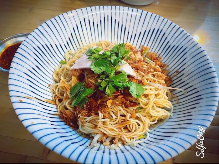 穀倉客老味麵館