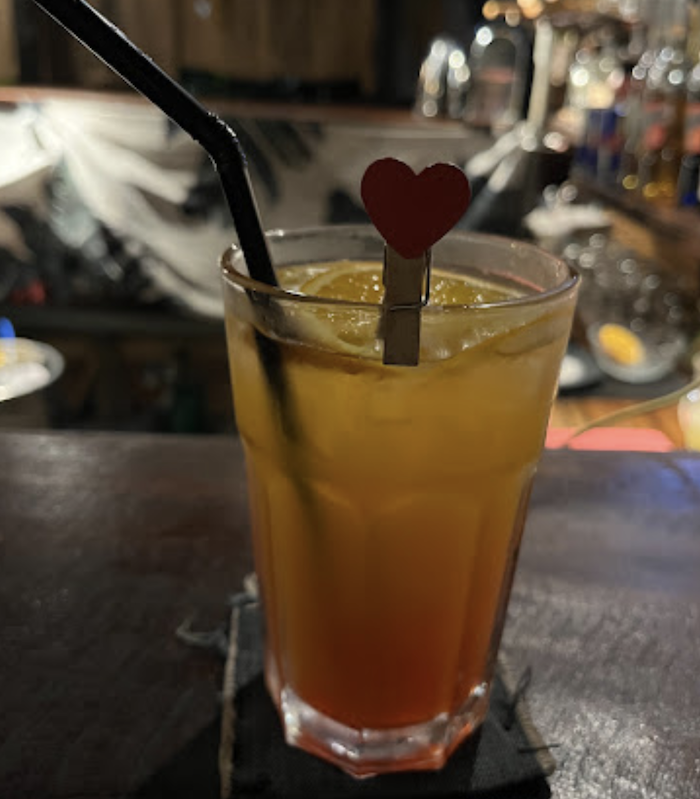 波帝餐酒館