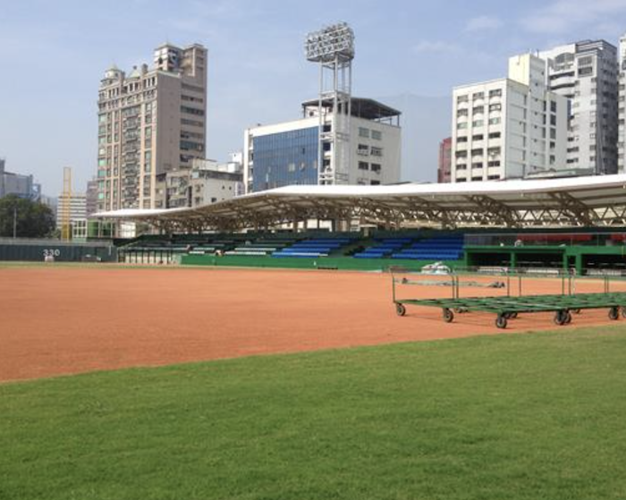 高雄市立立德棒球場