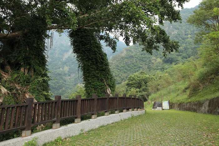  麻荖漏步道