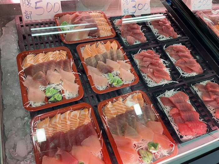 興達港觀光漁市